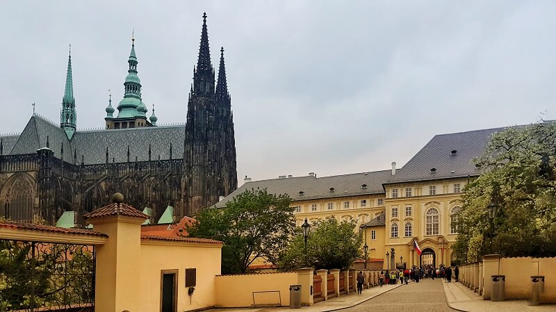 Vtori dvor Prajki zamak
